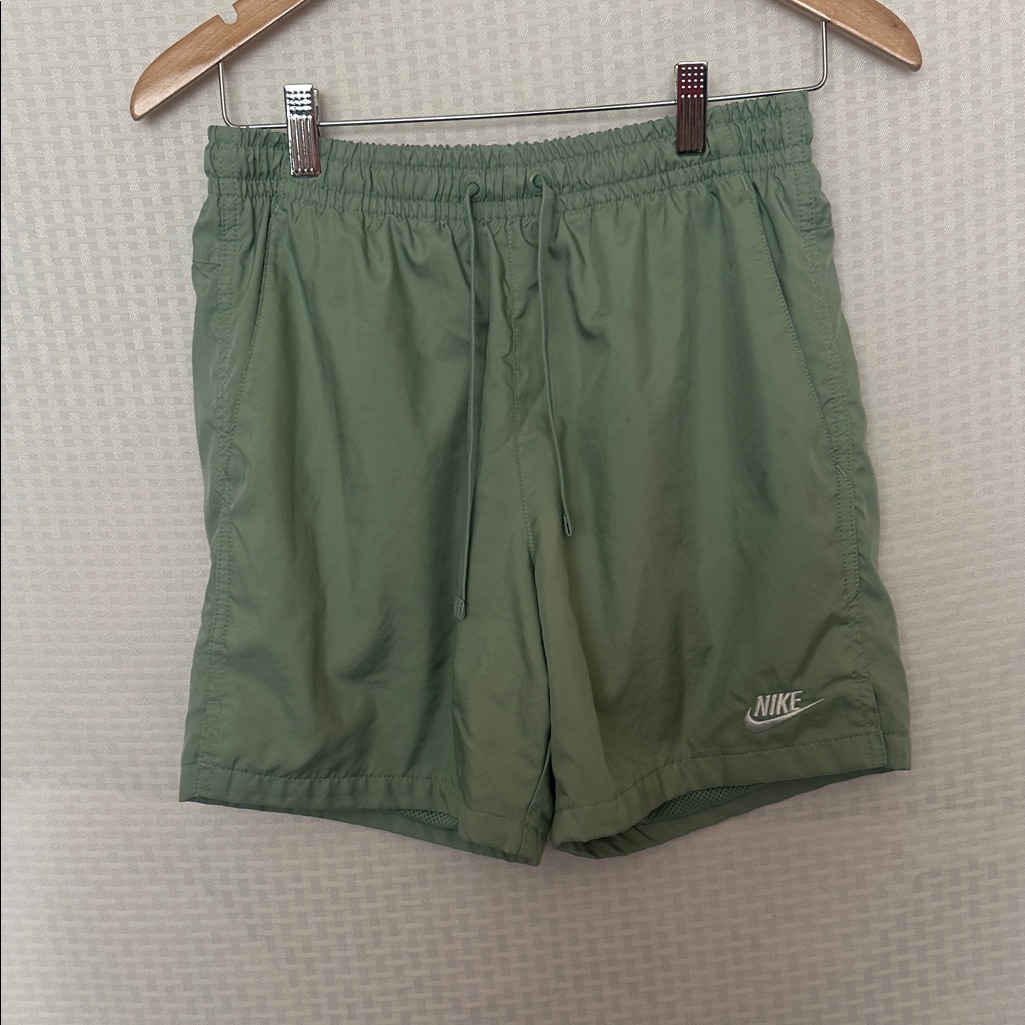 497 Nike Green Athletic Shorts